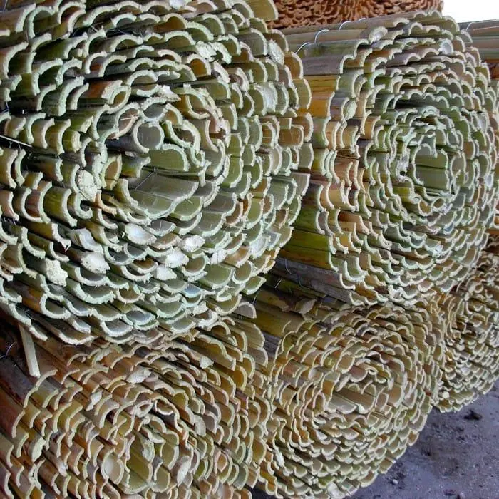 Rollos de media caña apilados